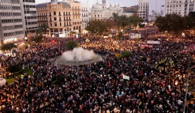 Thousands protest in Spain’s Valencia over handling of deadly floods | Floods News
