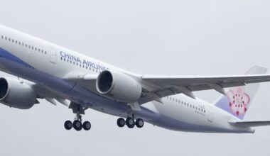 Taiwan's China Airlines to split widebody order - report