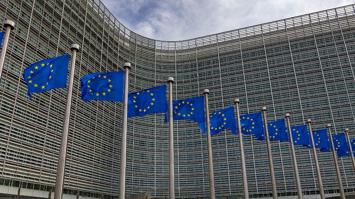 Gemeinsamer Waffenkauf: EU finanziert Ukraine-Hilfen erstmals aus regulärem Haushalt