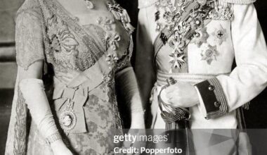 TIL That George V and Queen Mary Were a Literal Short King and Tall Queen