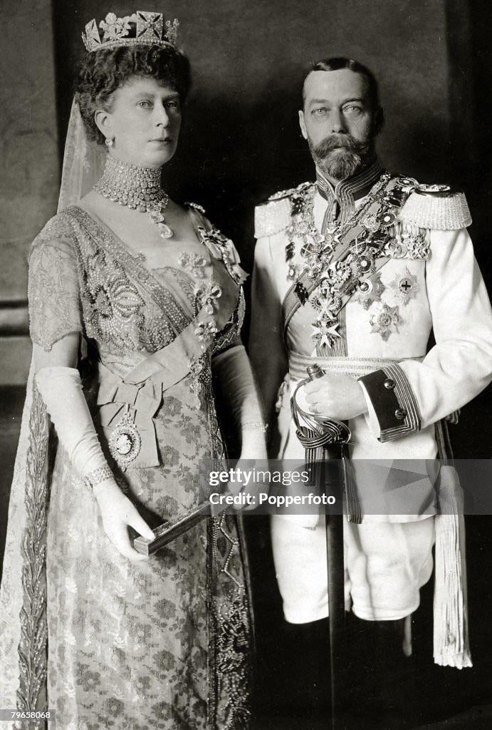 TIL That George V and Queen Mary Were a Literal Short King and Tall Queen