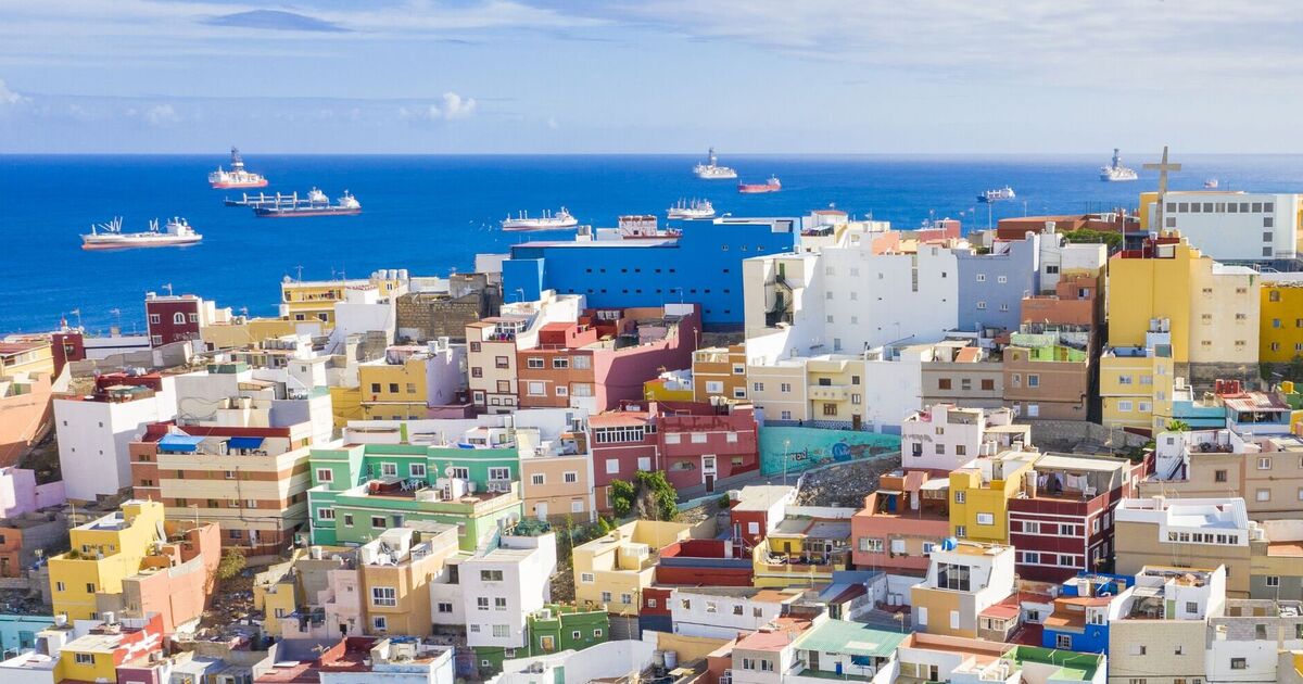 Canary Islands beg EU for new 'ban' on expats buying up homes | World | News
