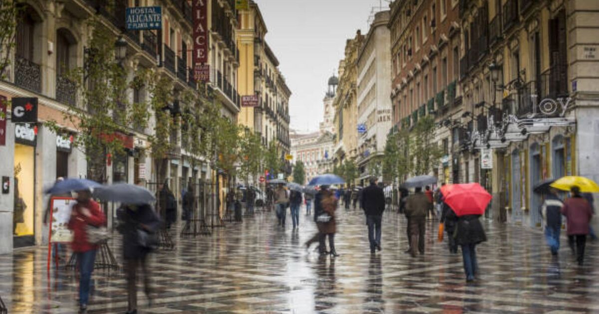 Spain travel warning as Foreign Office sends 'severe weather' alert | World | News