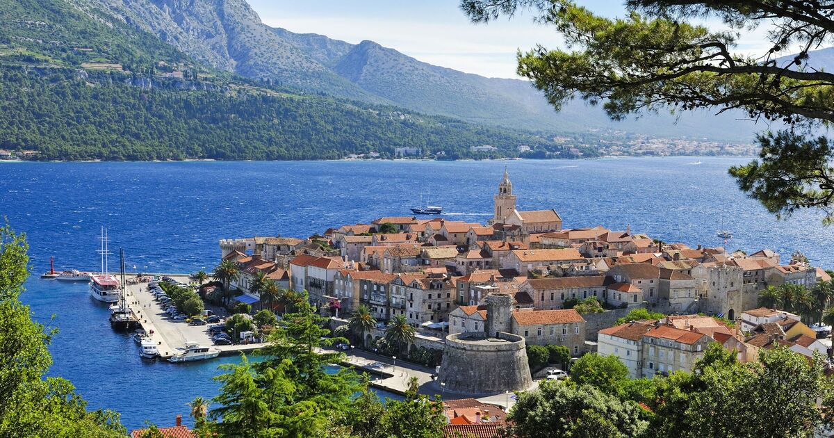 'Underrated' island known as 'Little Dubrovnik' is walkable winter destination | Travel News | Travel