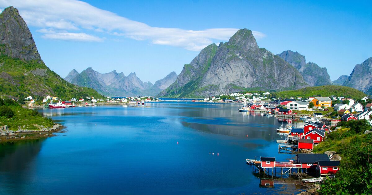 Norway set to launch new tax after fed-up town collects '40 litres of tourist poo' | World | News