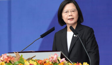 Taiwan’s Former President Says US Should Prioritize Weapons to Ukraine Over Taiwan