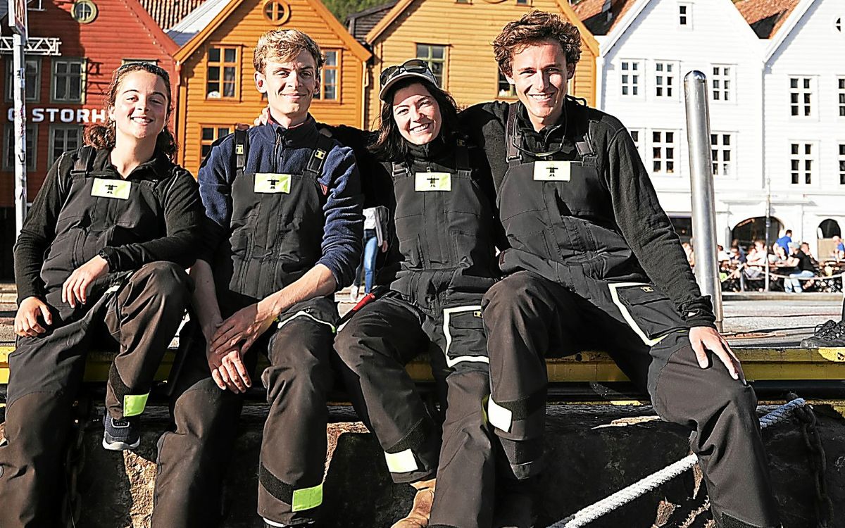 Quatre jeunes du pays d’Auray, ont navigué en Europe du Nord pour étudier les éoliennes en mer
