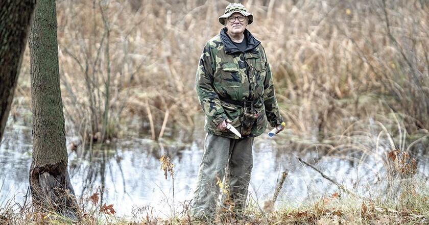 Love of nature calls Burton man to volunteer, work to help environment | Local Government