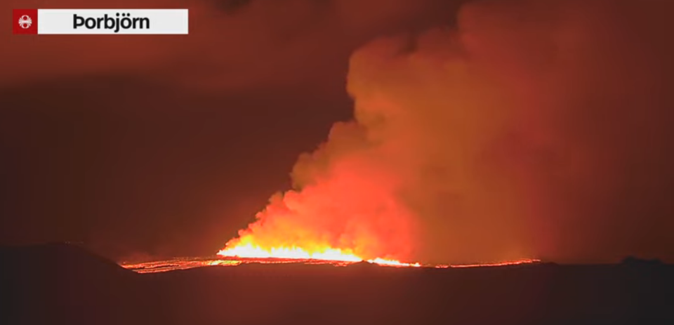 Lava spews from volcanic fissure in Iceland