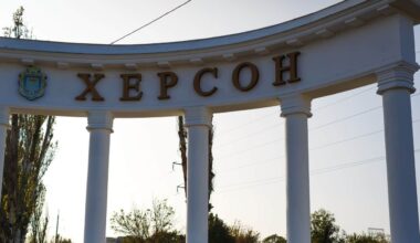 Two civilians killed, three injured in Russian drone strikes on Kherson on 30 November