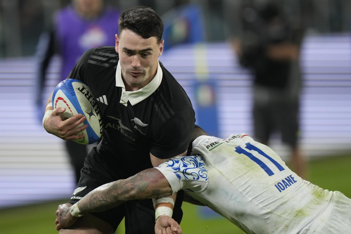 All Blacks win in Turin but struggle against a passionate Italy