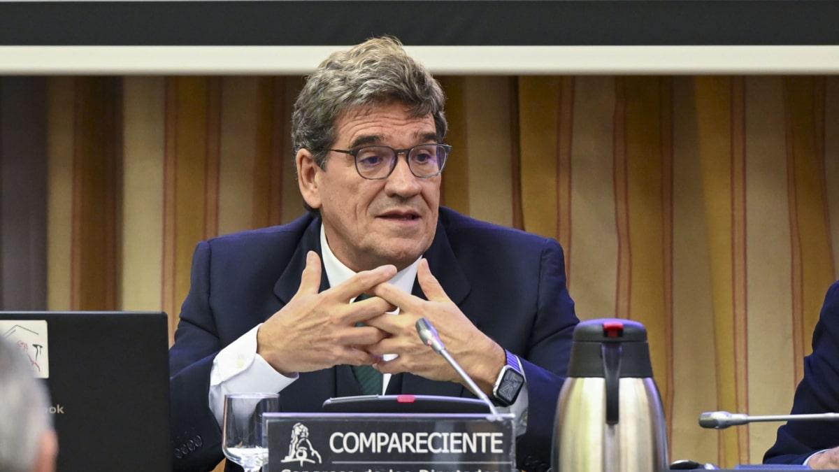 Escrivá se estrena en el Congreso como gobernador del Banco de España