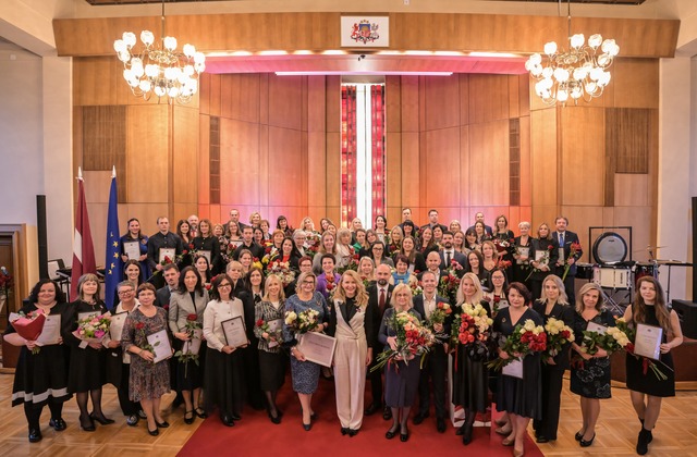 Pasniegti Ministru kabineta Atzinības raksti un Tieslietu ministrijas apbalvojumi – Jurista Vārds