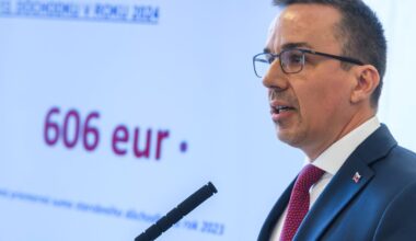 New rules slash 13th pensions for retirees without long Slovak work history