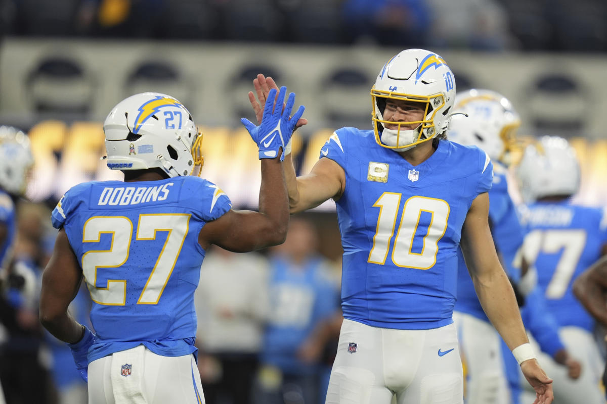 Bengals vs. Chargers score, live updates: Sunday Night Football is in Los Angeles as L.A., Cincinnati battle for AFC playoff positioning