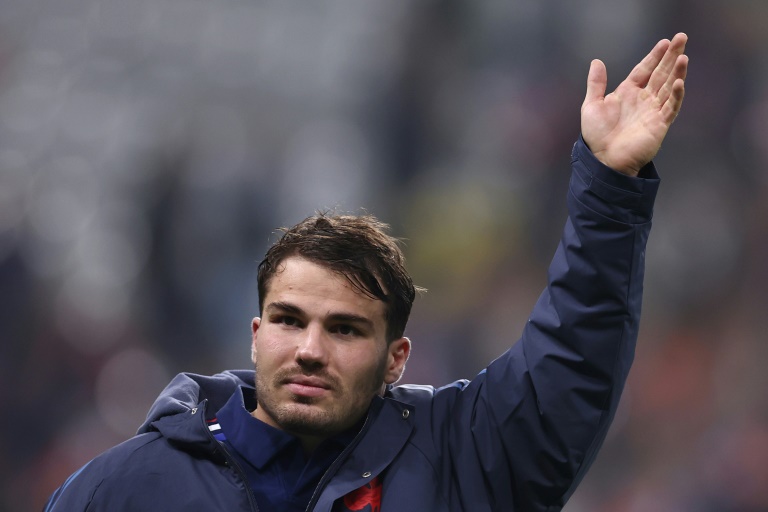 'Hungry' Dupont Stars In France's Win Over Japan