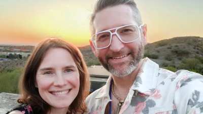 Amanda Knox and Husband Christopher Robinson’s Relationship Timeline