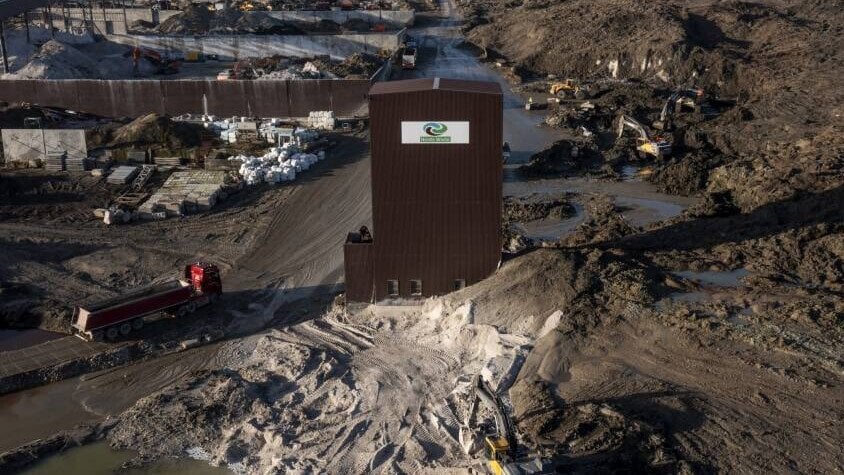 Topadvokat kræves fjernet: Solgte harddisk med interne dokumenter - direktørs sms'er blev slettet