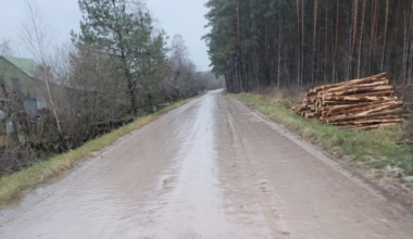 Slideno ceļu dēļ apgrūtināta pilsētas autobusu reisu izpilde uz Viesturu staciju un Mežvidiem