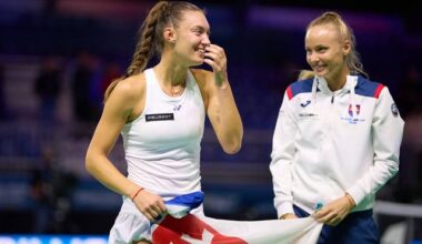 Slovakia stun USA to set up quarter-final against Australia