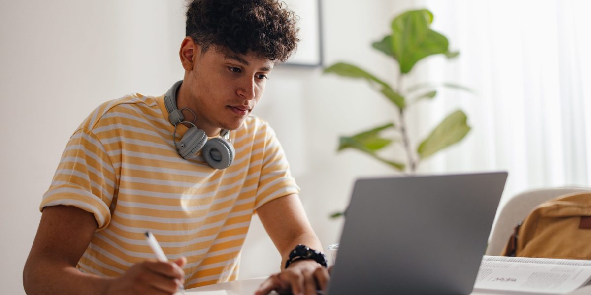 Gen Z voters lack basic skill of signing names and it's thrown vote counting into chaos