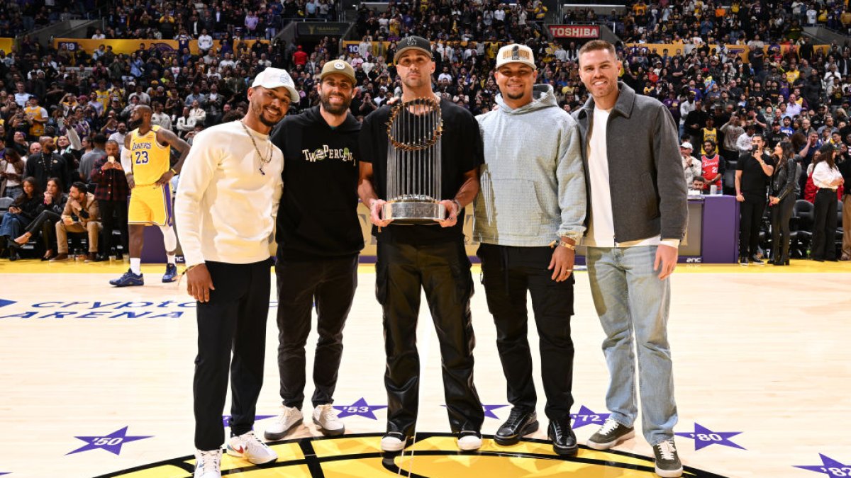 Lakers honor World Series Champion Dodgers at Crypto.com Arena – NBC Los Angeles