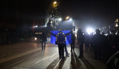 Georgia protests escalate, demonstrators clash with police after EU talks halted – POLITICO