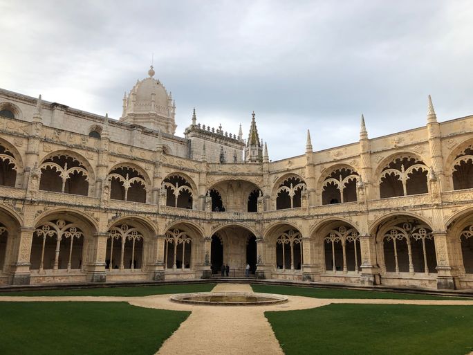 Jeronimos Monastery, Lisbon Jeronimos Monastery, Lisbon