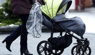 Latvijā strauji krītas dzimstība - BNN