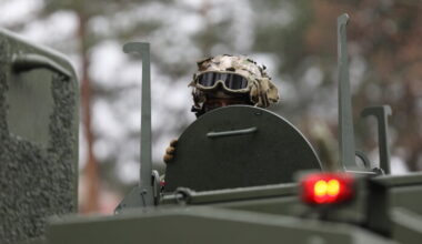 Sweden and Finland urge people to prepare for possible war