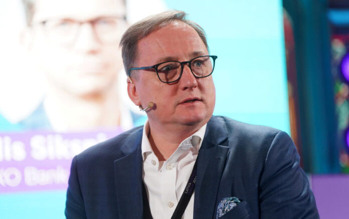 Bank of Latvia Governor: inflating the state debt will not help solve problems