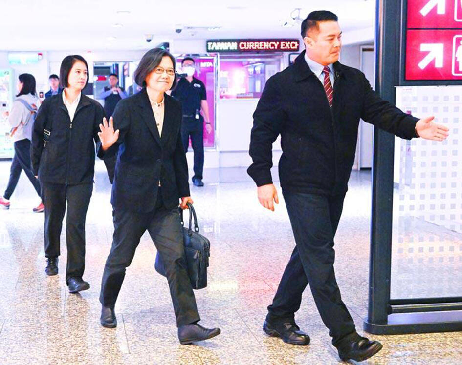 Ex-President Tsai to address security forum in Canada