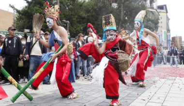 Dancing deities - Taipei Times