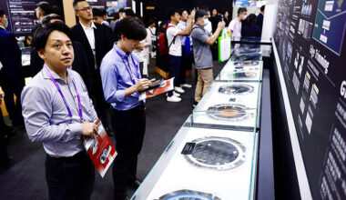 Academics urge Taiwan to maintain edge in chips