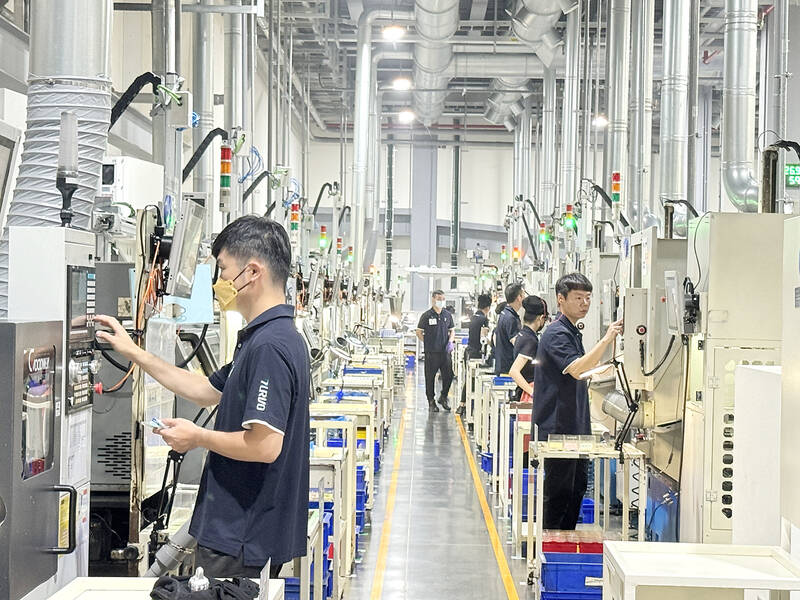 Half of Taiwan’s companies to offer raises next year