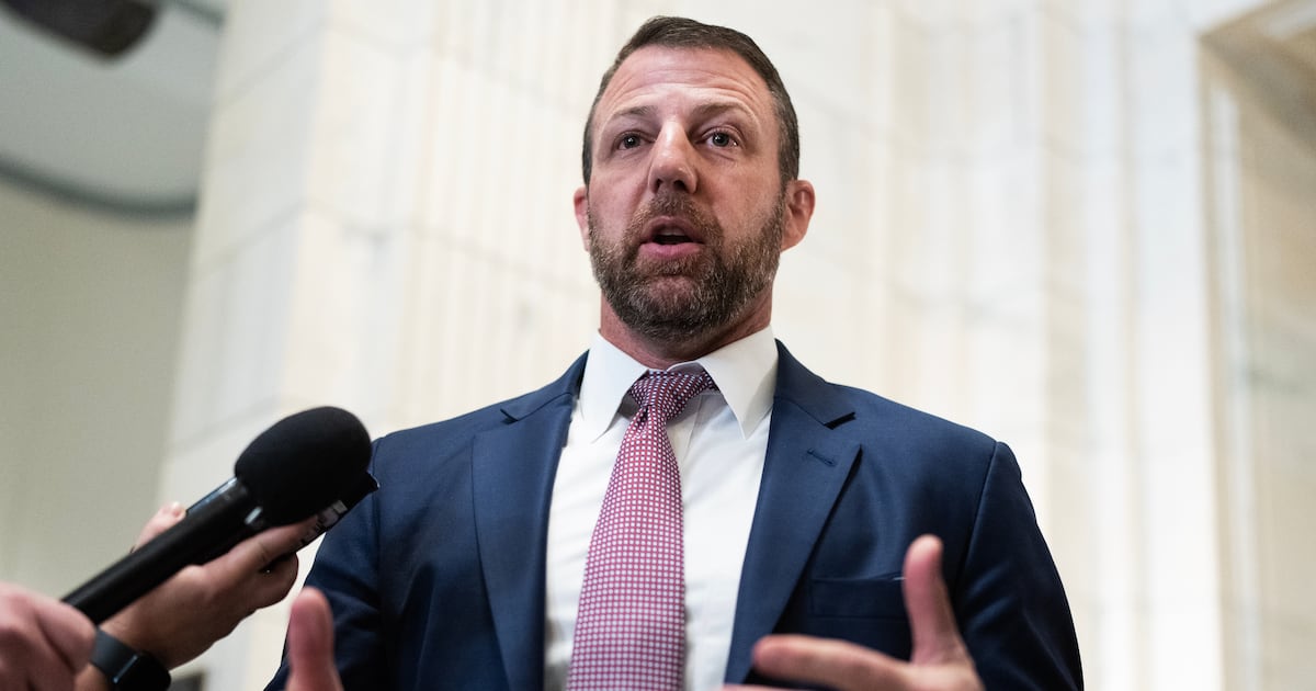 GOP Senator Blocks General's Promotion in Service to Trump