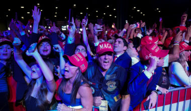 For the first time in four years, Republicans are suddenly feeling good about the economy. Economically speaking, only one thing has changed. 