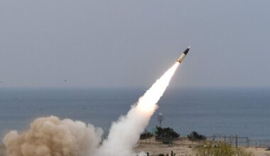 Guerre en Ukraine : les États-Unis autorisent l’utilisation par Kiev de missiles longue portée contre la Russie
