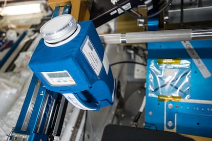 Microbial Tracking-2 device