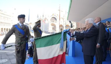 Forze Armate: Sei Bandiere di Guerra Insignite dell'Ordine Militare d'Italia
