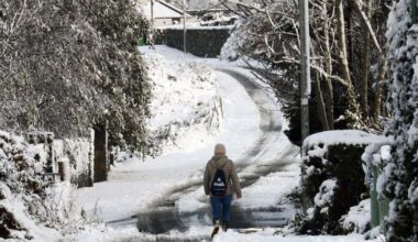 Snow hits the country as cold and frosty conditions to persist – The Irish Times