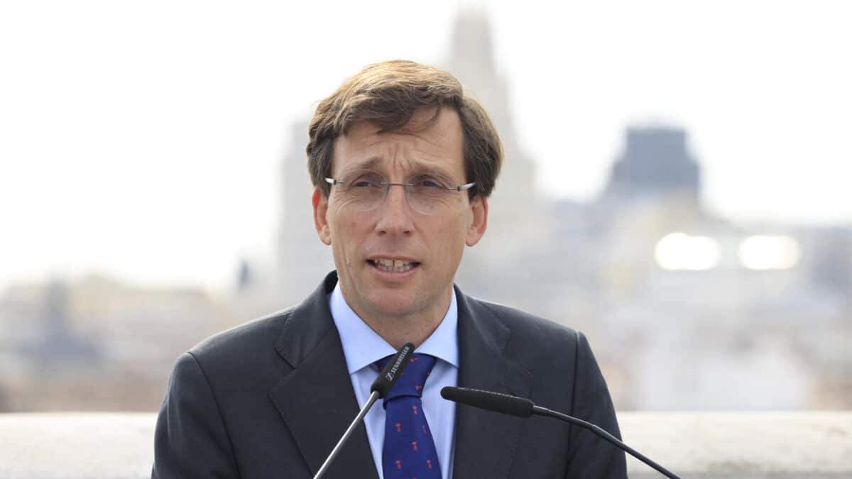 Las claves del plan de Almeida que ha 'encendido' a Airbnb