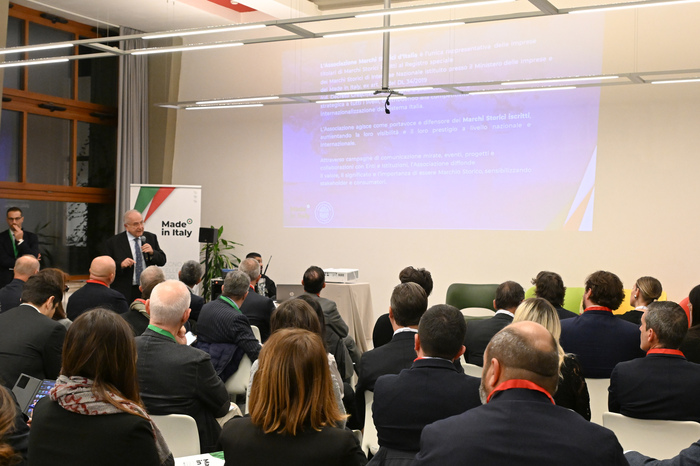 Made in Italy, italiani sono disposti a pagarlo il 18% in più - Notizie