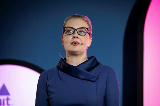 Julia Navalnaja, rysk dissident och änka oppositionsledaren Aleksej Navalnyj, under sitt tal på Web Summit i Portugal i förra veckan.