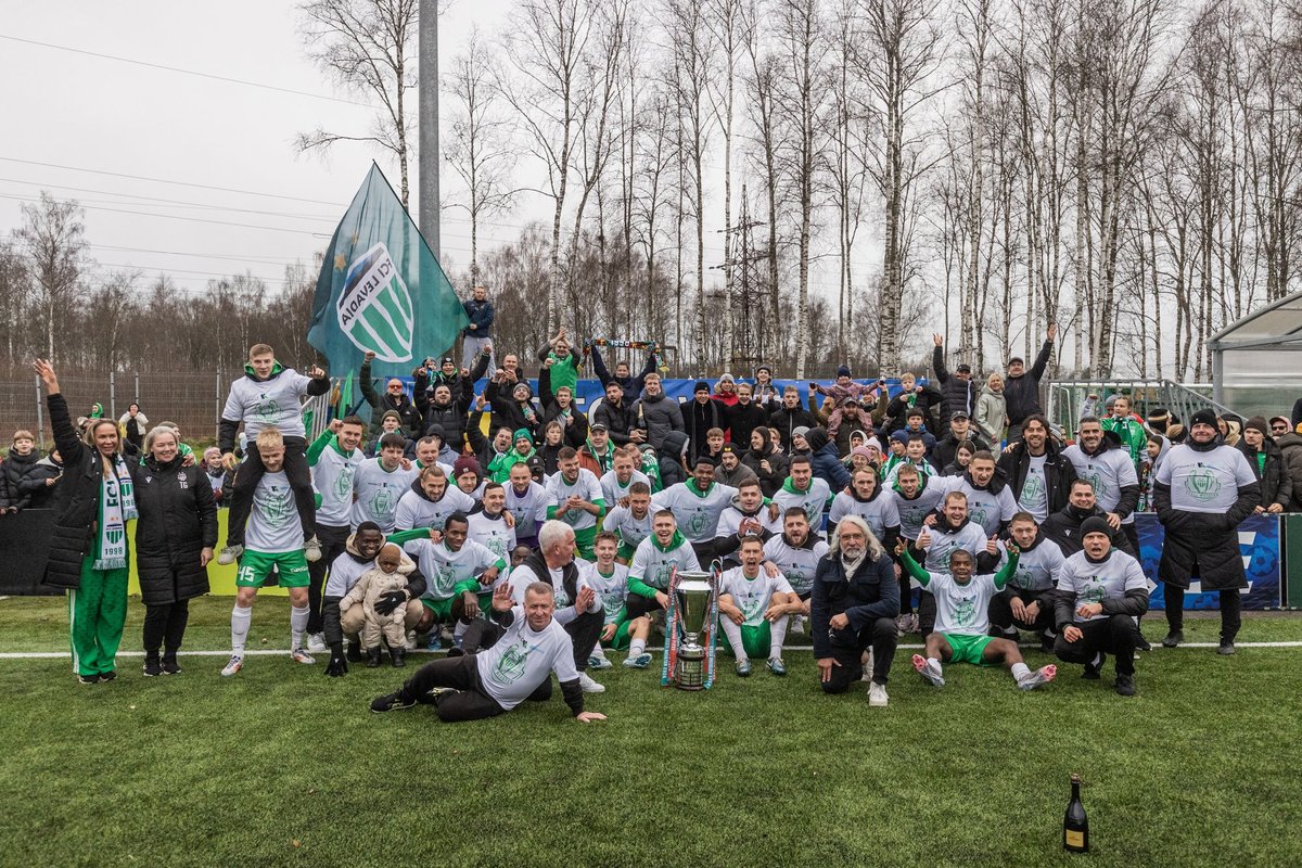 VIDEO JA FOTOD | Tallinna FCI Levadia tähistas Paides Eesti meistritiitlit