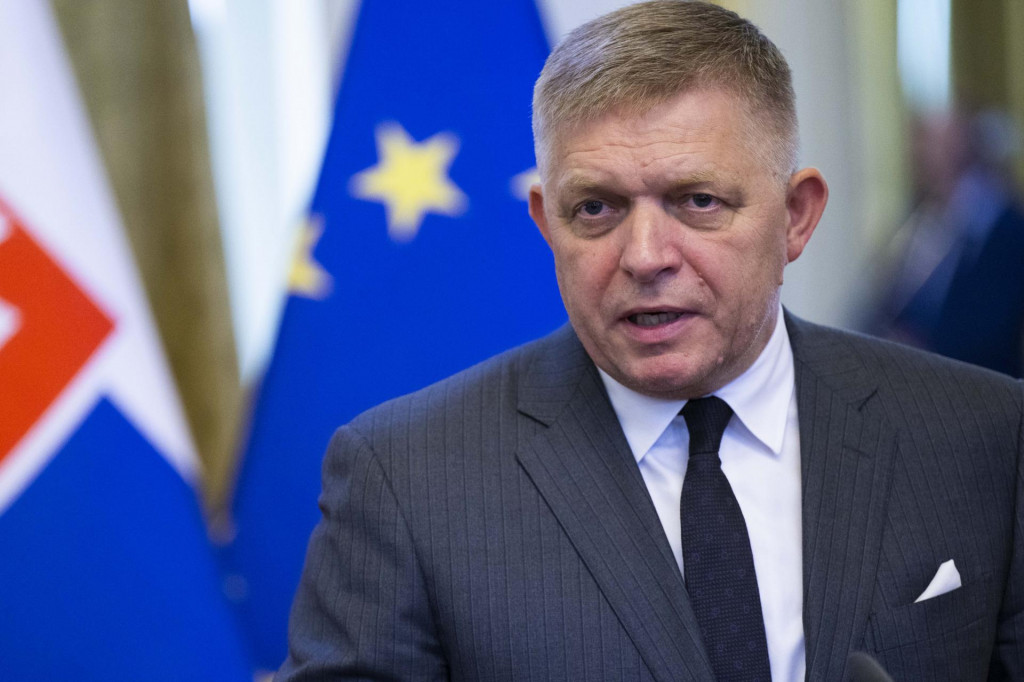 FICO: SLOVENSKO NIE JE HULIAKOVO