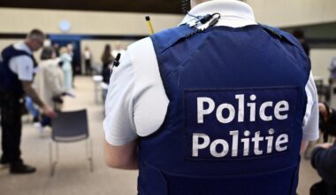 Inspection of shipping containers at Belgium port turns up 4.78 tons of cocaine, weapons and $193,000 in cash