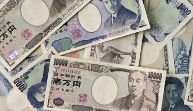 Quiet start to week as focus remains on geopolitics, central bank speak
