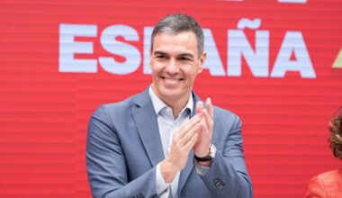 España adelanta por la izquierda