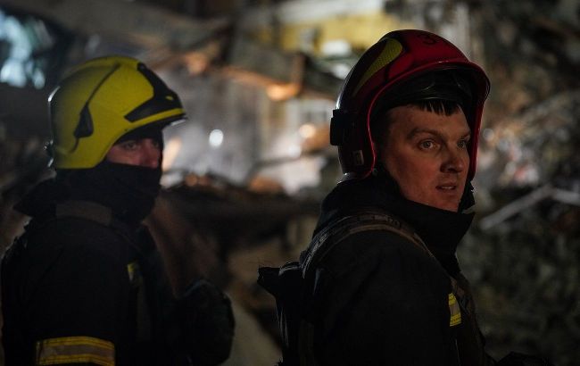 Shahed attack on Odesa: Casualties, damaged buildings and fire reported